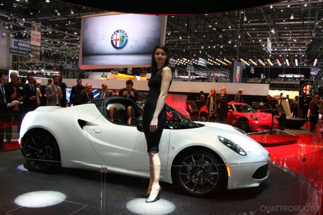 425348_5086_big_2014-alfa romeo-4c spider-01